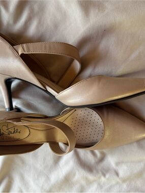 Life Stride Beige Pointed-Toe Mid Heel Pumps with Strap